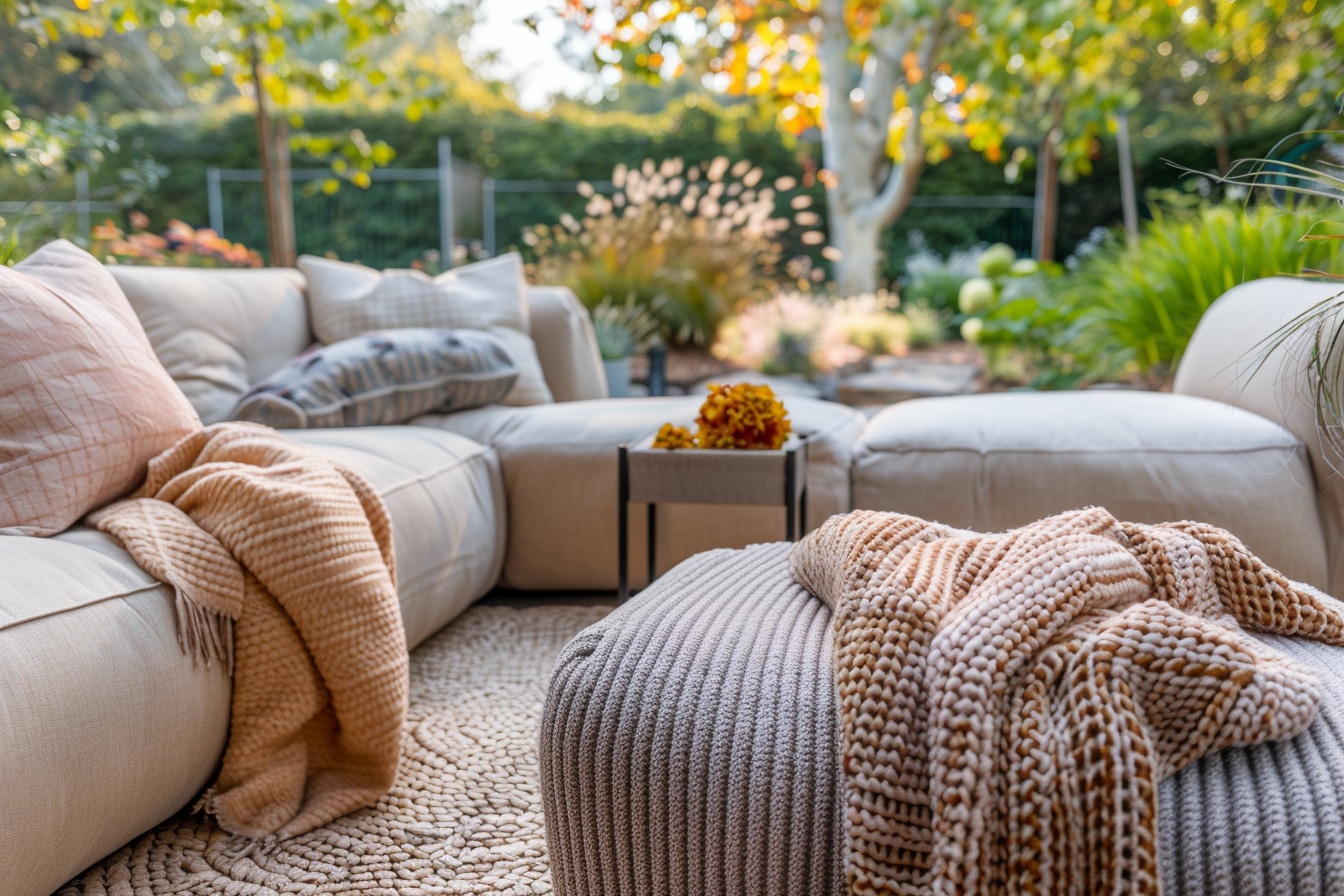 Un espace lounge pour invités : comment créer une zone cosy pour votre mariage