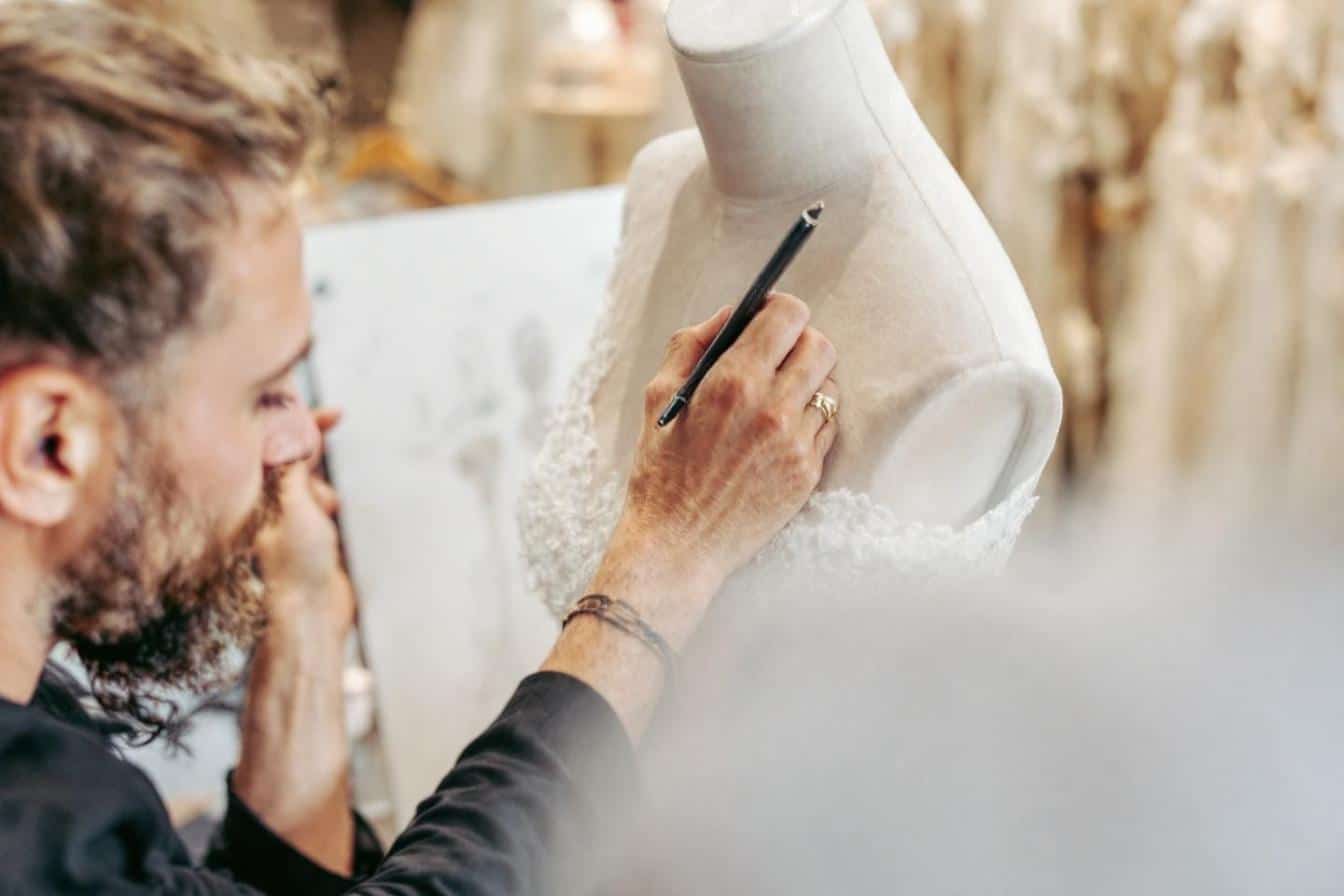 Le styliste de Zendaya révèle des détails surprenants sur son mariage